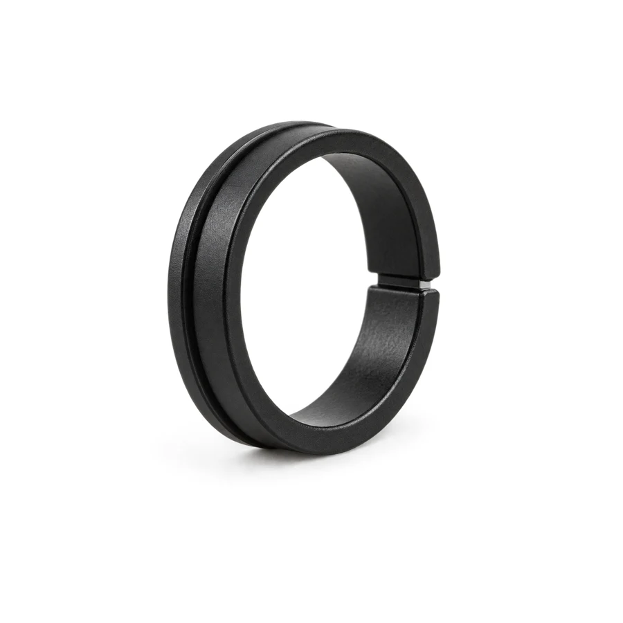 Handlebar grip retaining ring